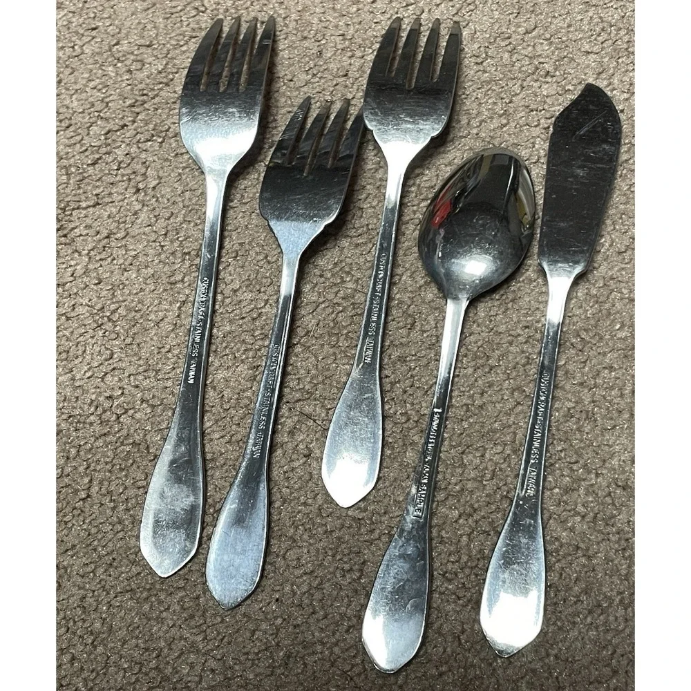 Custom Craft Stainless Engraved R Flatware 5 Floral Vtg‎ Japan Forks Spoon Knife